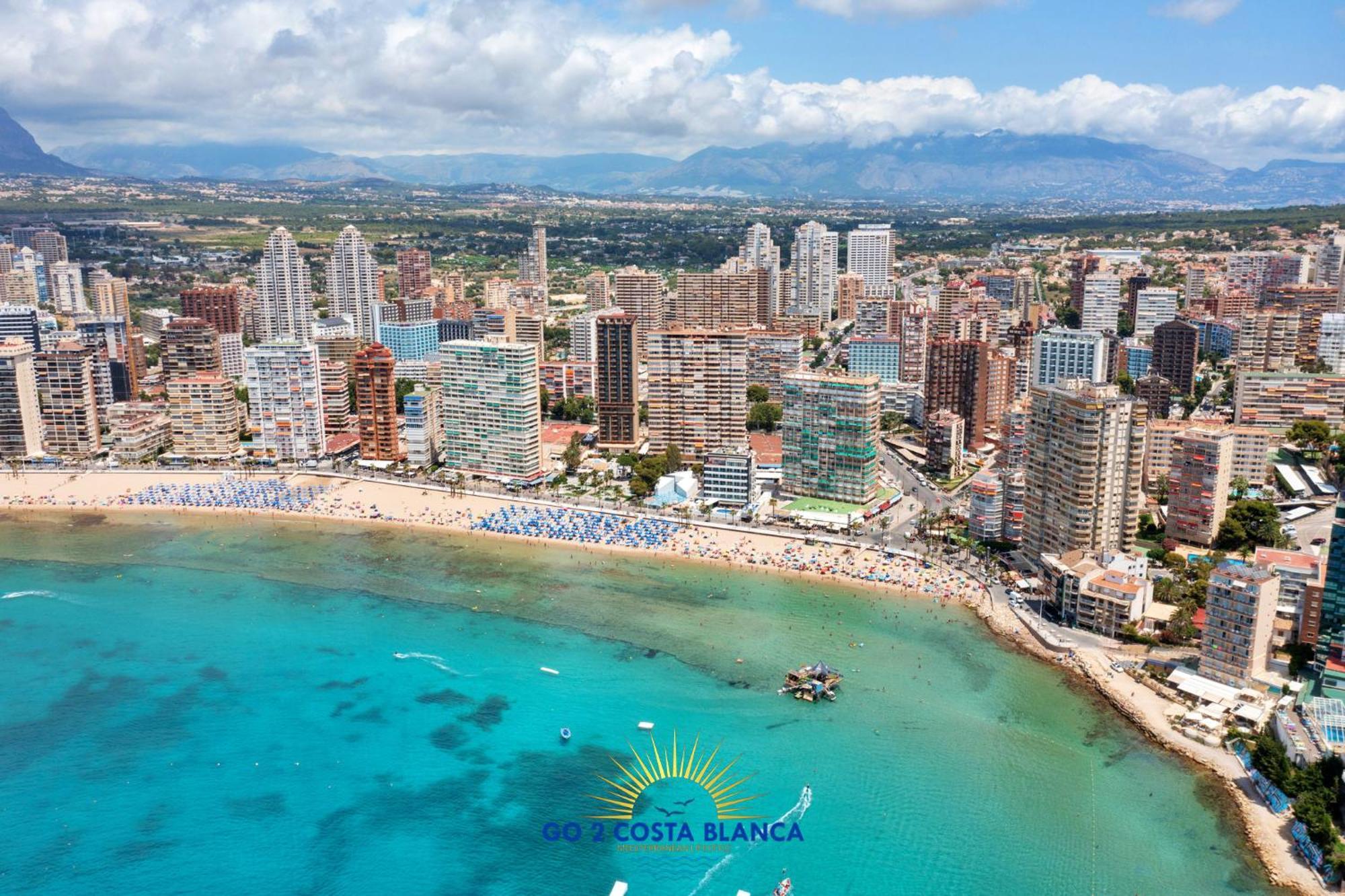 Suite On The Beach Benidorm Exteriör bild