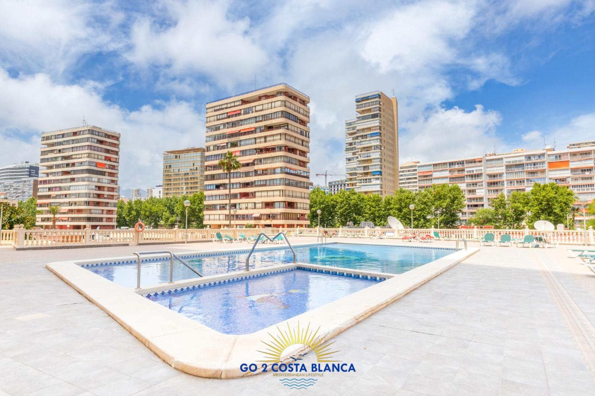 Suite On The Beach Benidorm Exteriör bild