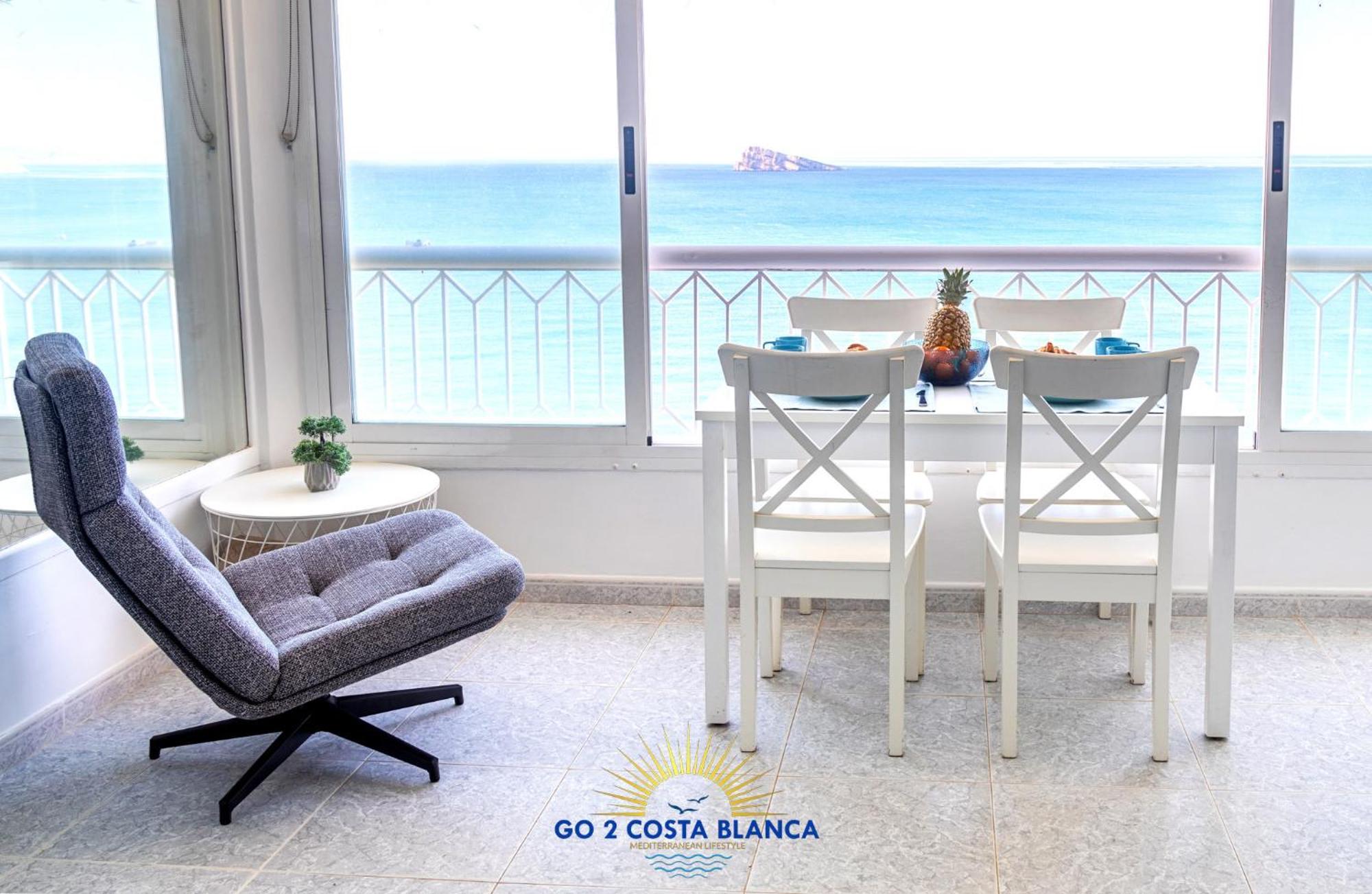 Suite On The Beach Benidorm Exteriör bild